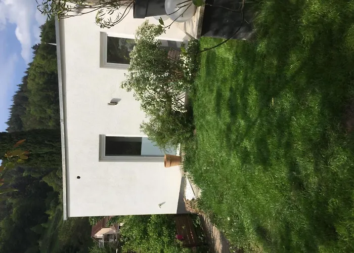 Apartment End